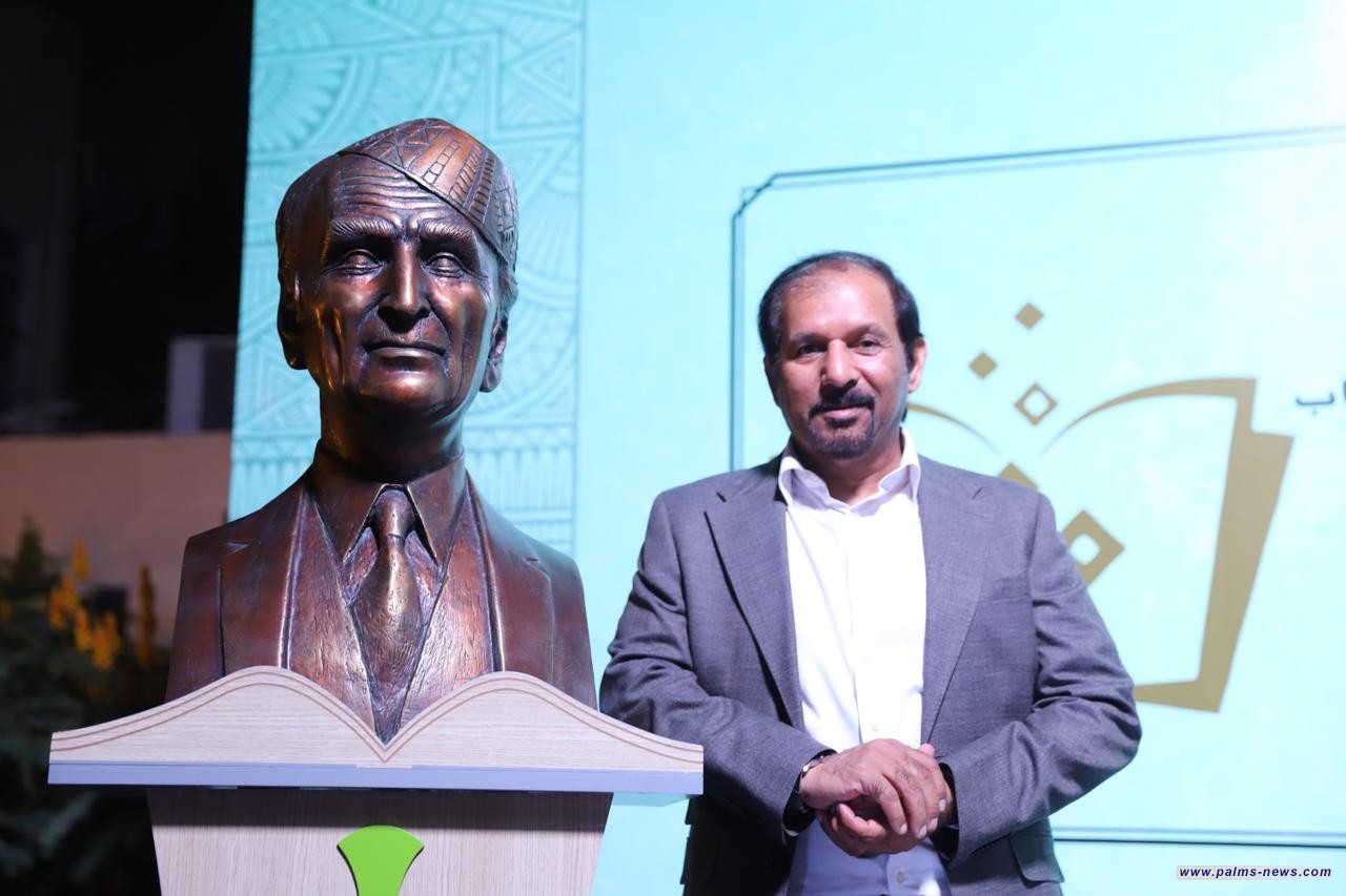 الشاعر الإماراتي محمد عبد الله البريكي يطلق" رغيف ساخن للبحر"